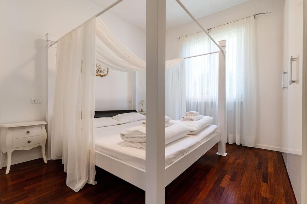 Casa Belvedere Toscolano Maderno Bagian luar foto
