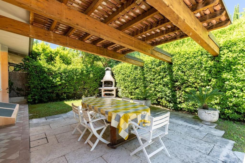Casa Belvedere Toscolano Maderno Bagian luar foto